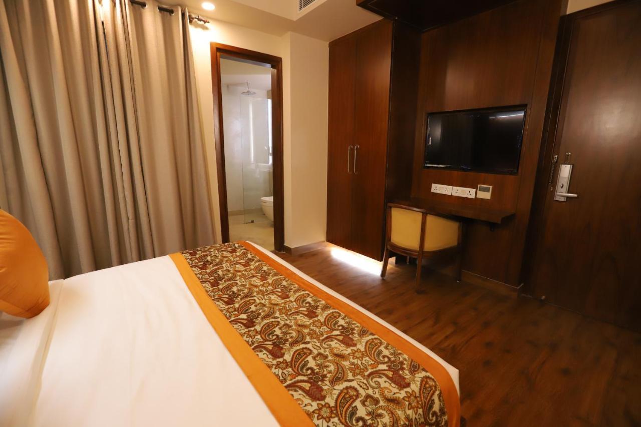 Ip Royal Hotel - Nuova Delhi Esterno foto