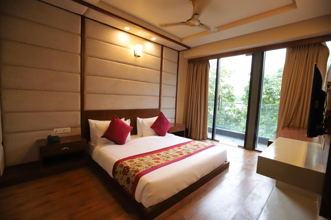 Ip Royal Hotel - Nuova Delhi Esterno foto