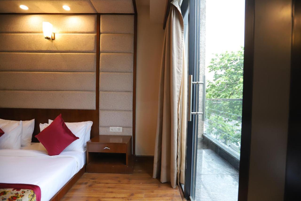 Ip Royal Hotel - Nuova Delhi Esterno foto