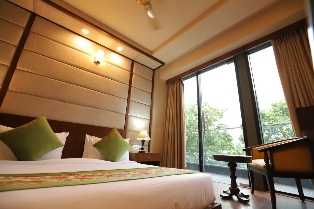 Ip Royal Hotel - Nuova Delhi Esterno foto