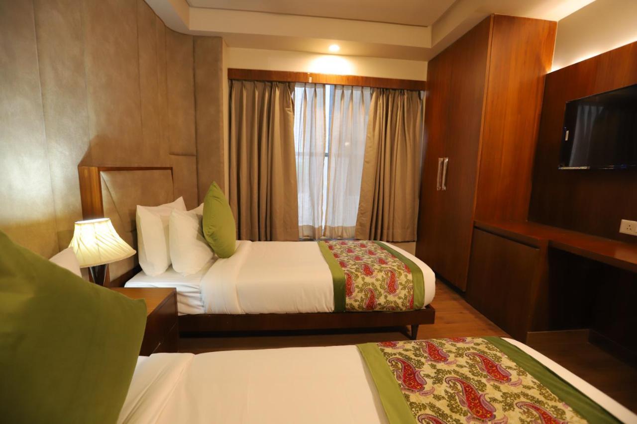 Ip Royal Hotel - Nuova Delhi Esterno foto