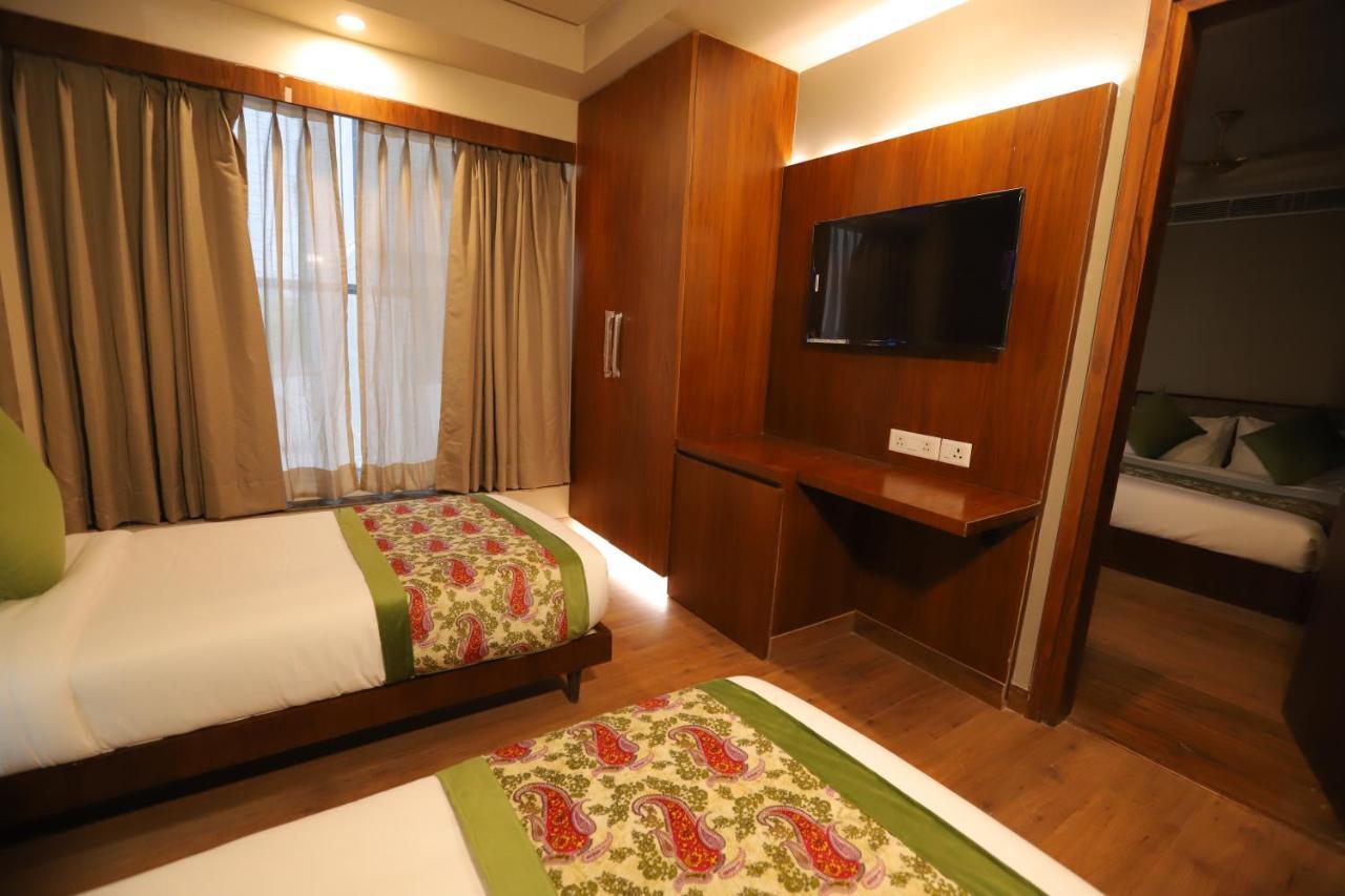 Ip Royal Hotel - Nuova Delhi Esterno foto