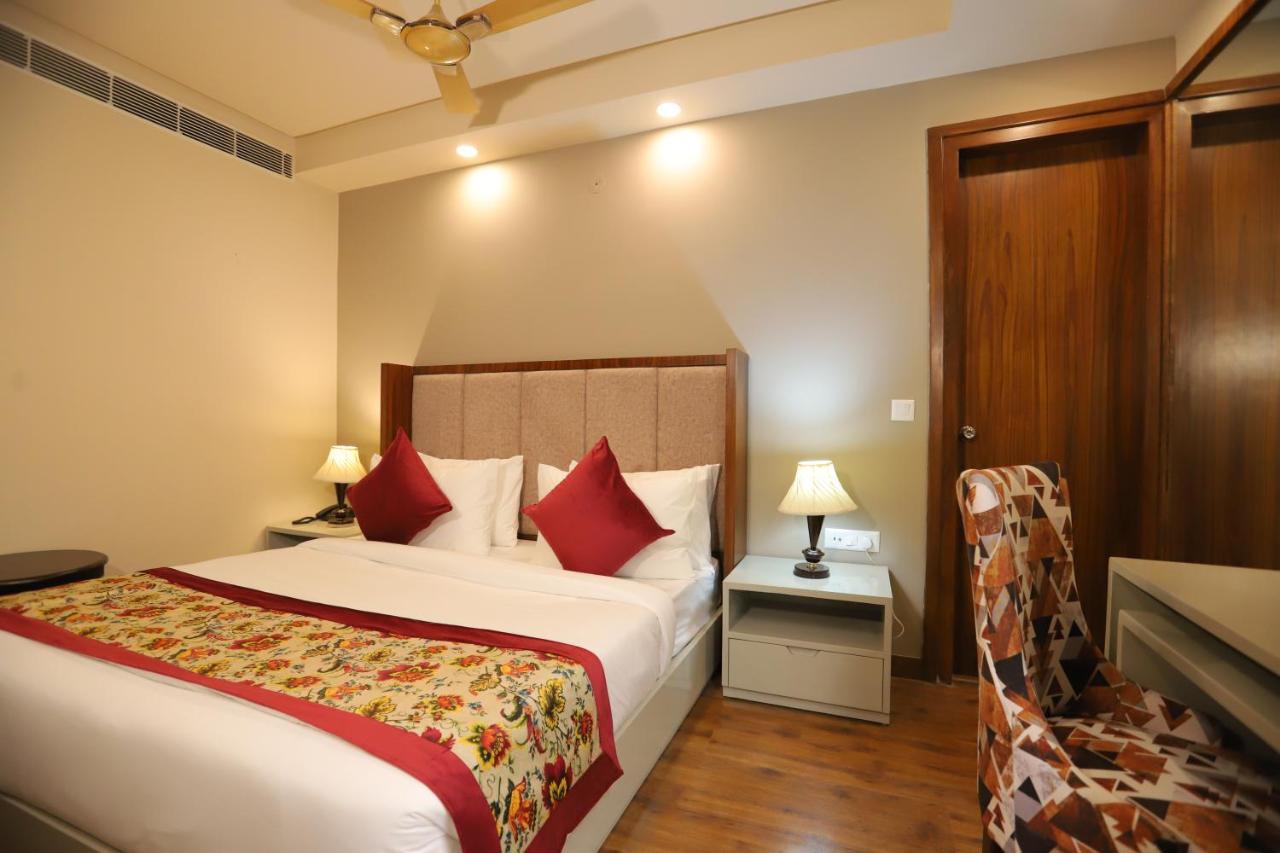 Ip Royal Hotel - Nuova Delhi Esterno foto