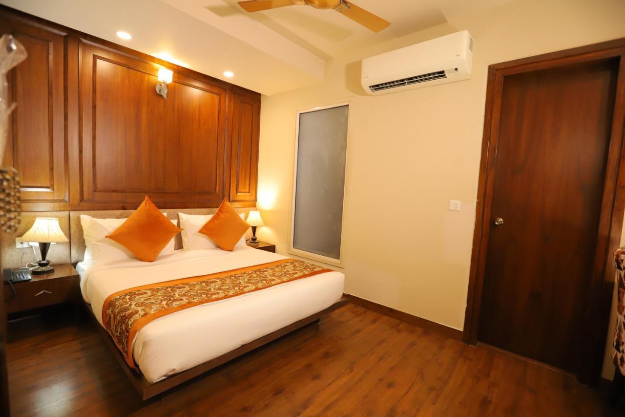 Ip Royal Hotel - Nuova Delhi Esterno foto