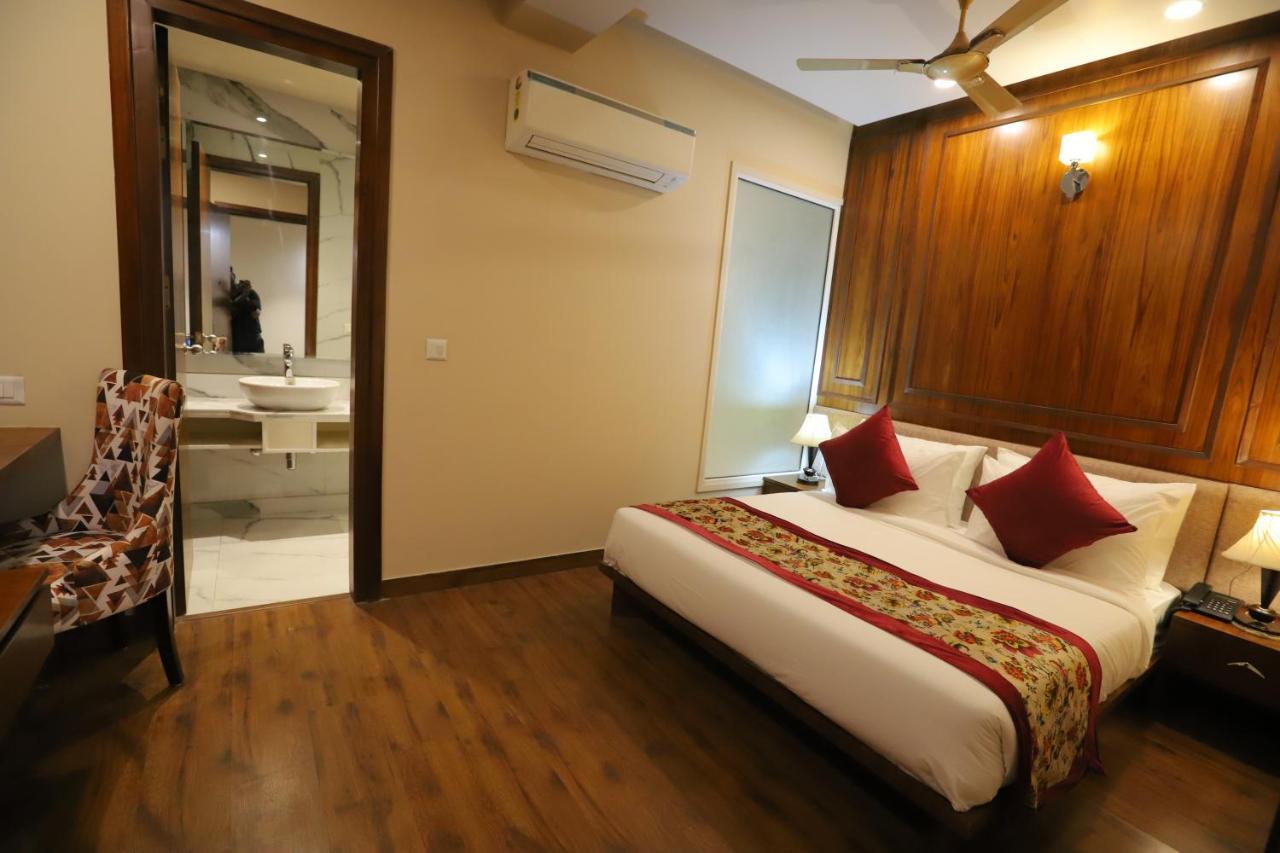 Ip Royal Hotel - Nuova Delhi Esterno foto