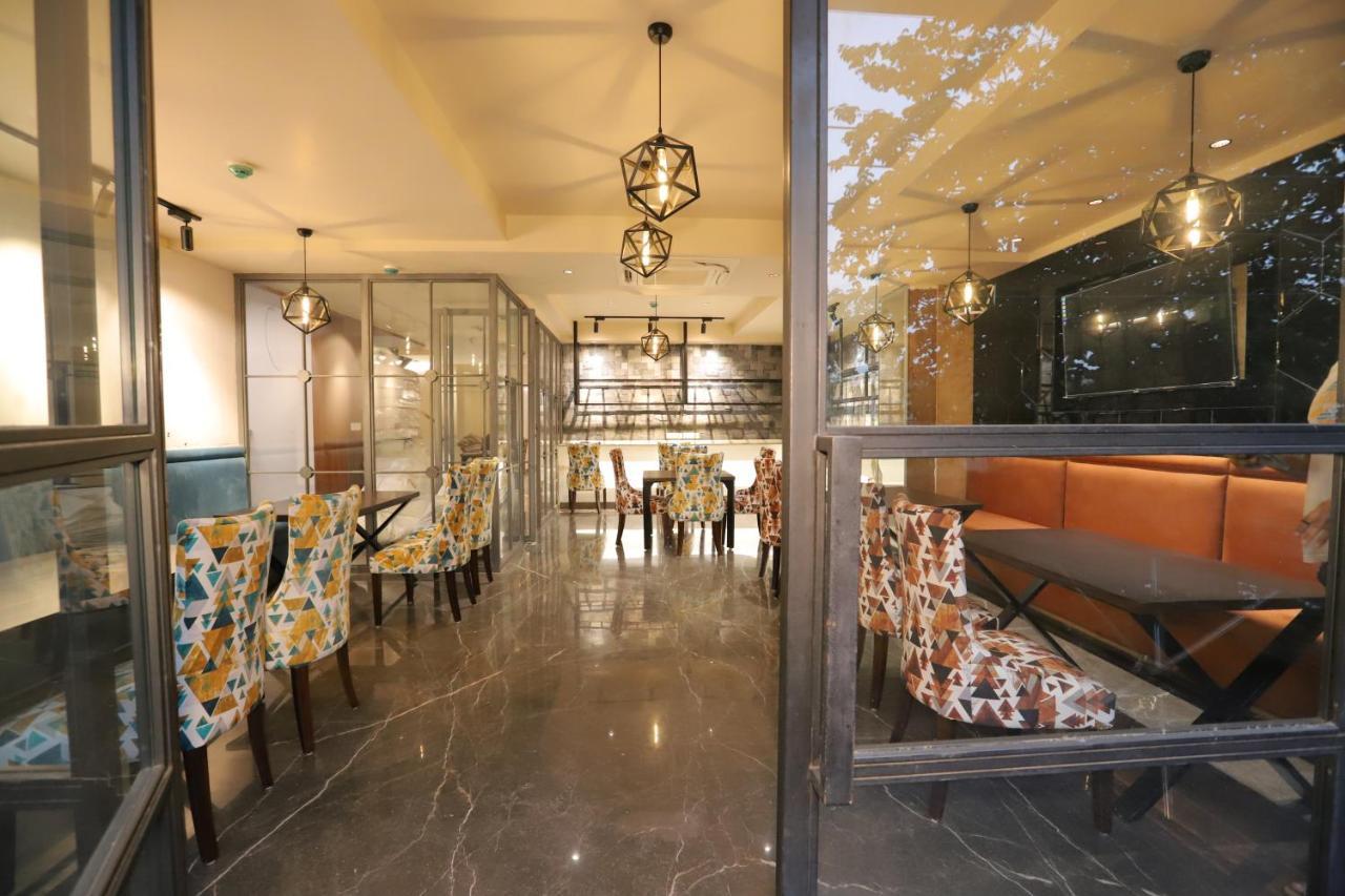 Ip Royal Hotel - Nuova Delhi Esterno foto