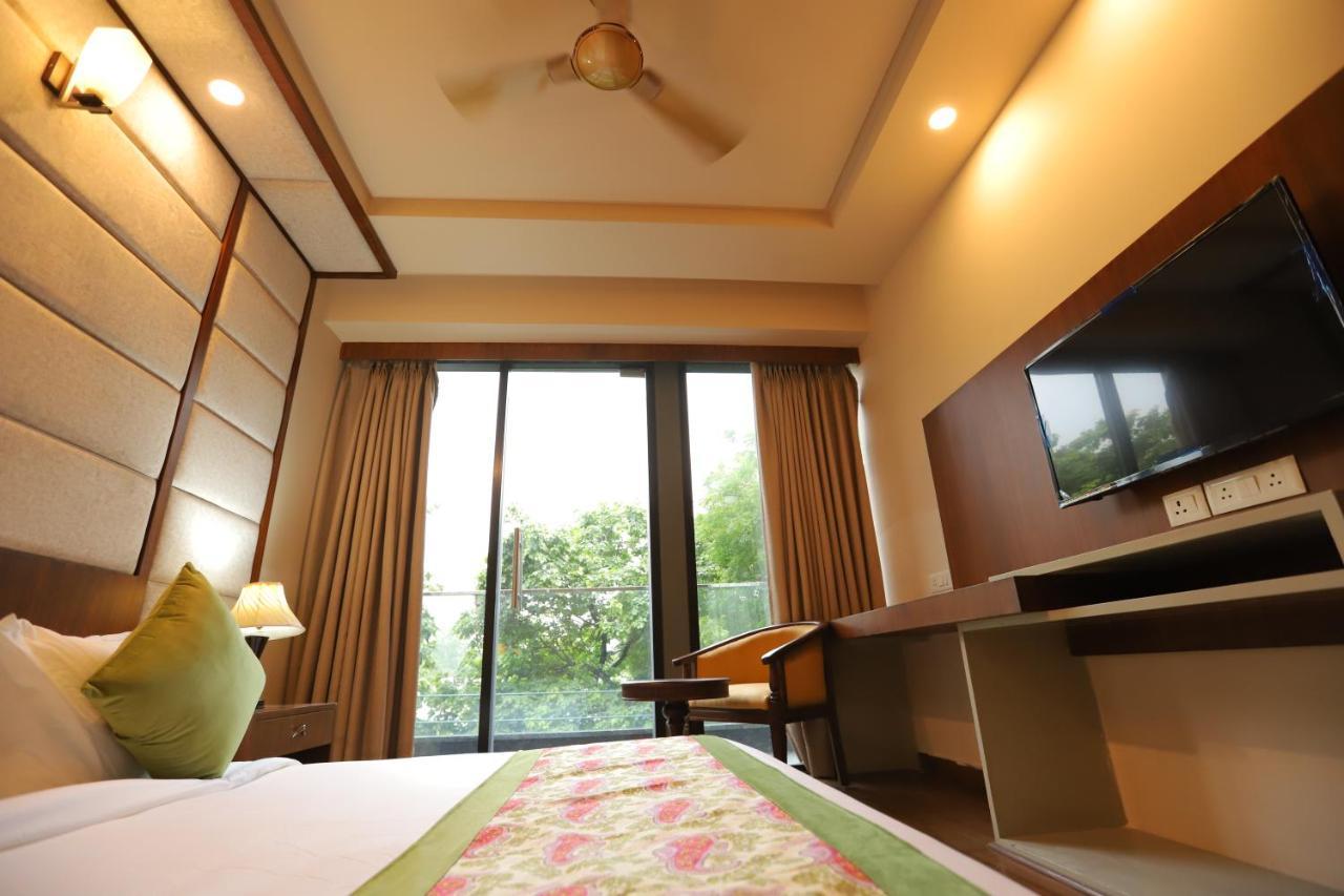 Ip Royal Hotel - Nuova Delhi Esterno foto